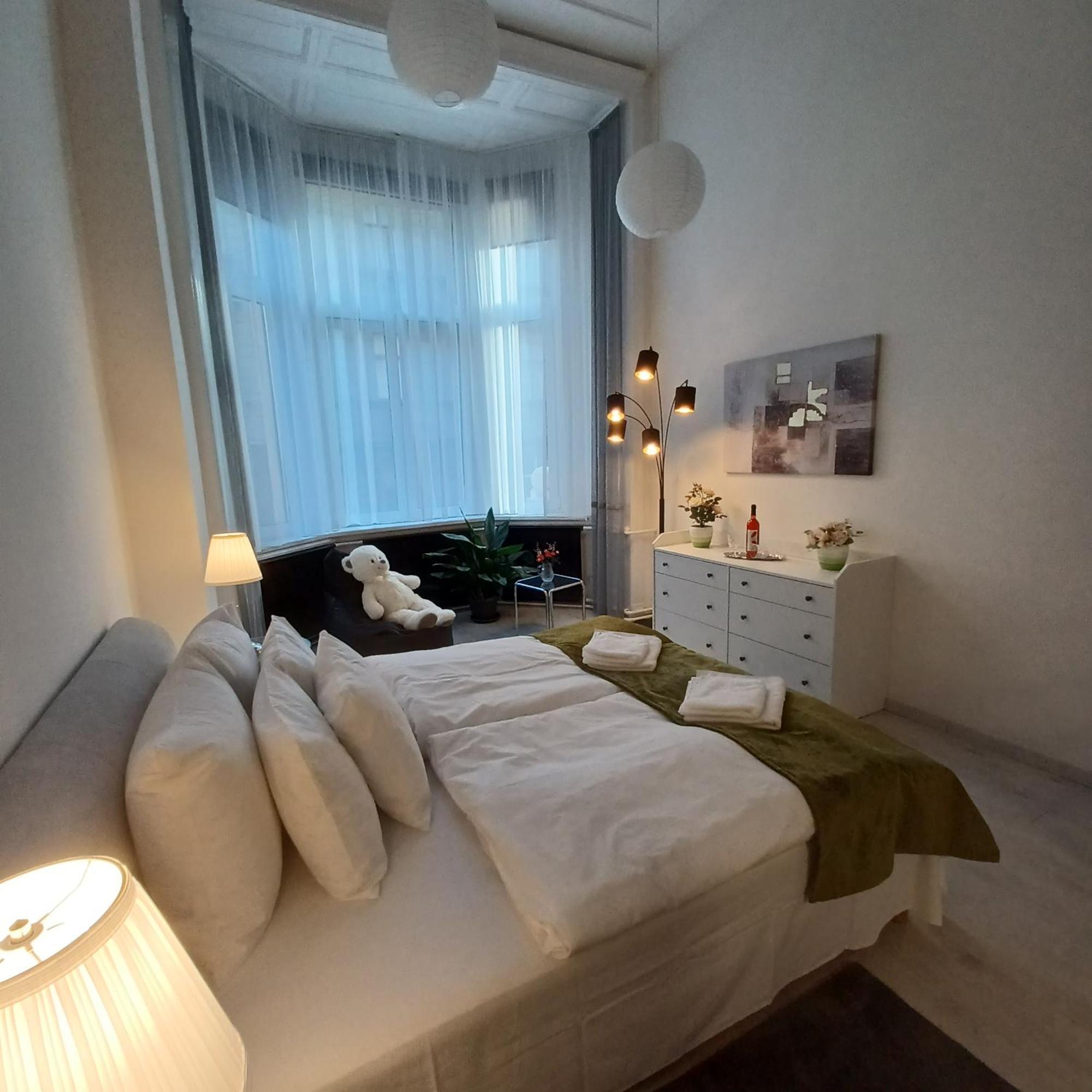 Palace Apartment Budapest Esterno foto